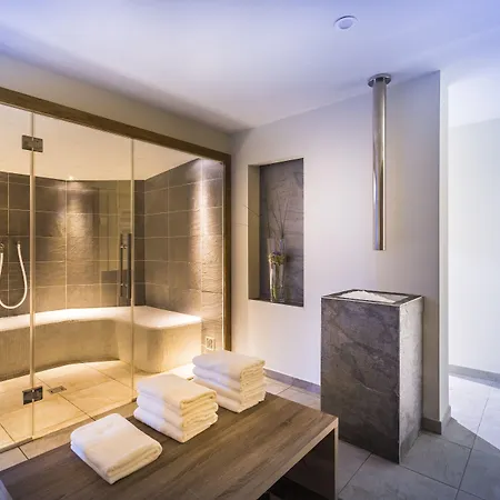 - By Liburnia & Szálloda Abbázia