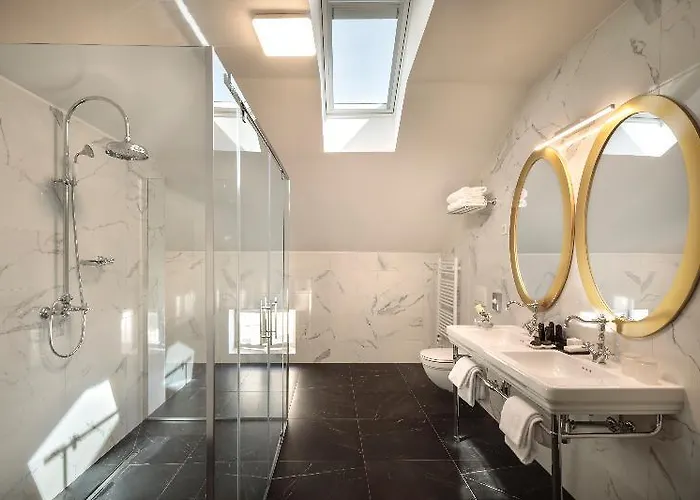 - By Liburnia & מלון 4*